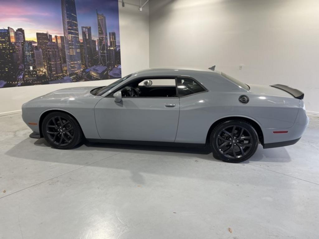 2021 Dodge Challenger - $30,500
