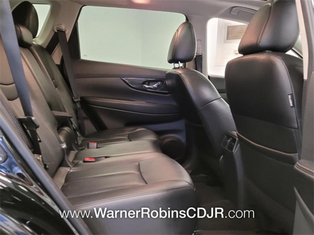 2018 Nissan Rogue - $21,500