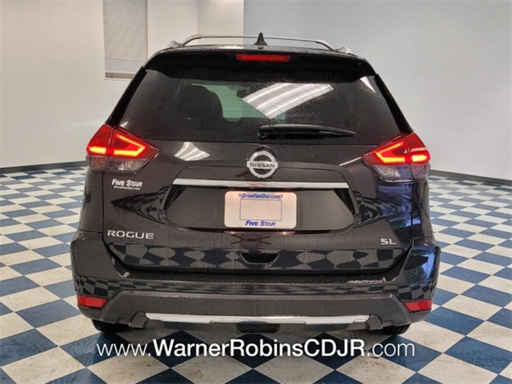 2018 Nissan Rogue - $21,500