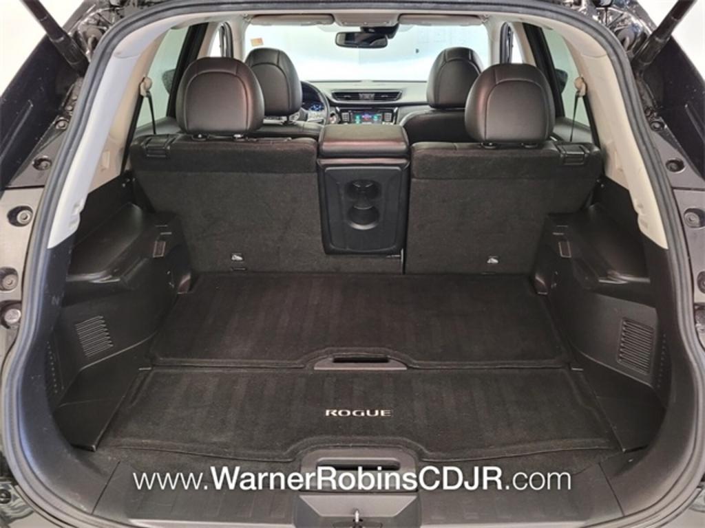 2018 Nissan Rogue - $21,500