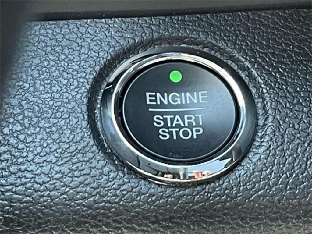 2021 Ford Expedition - $54,500