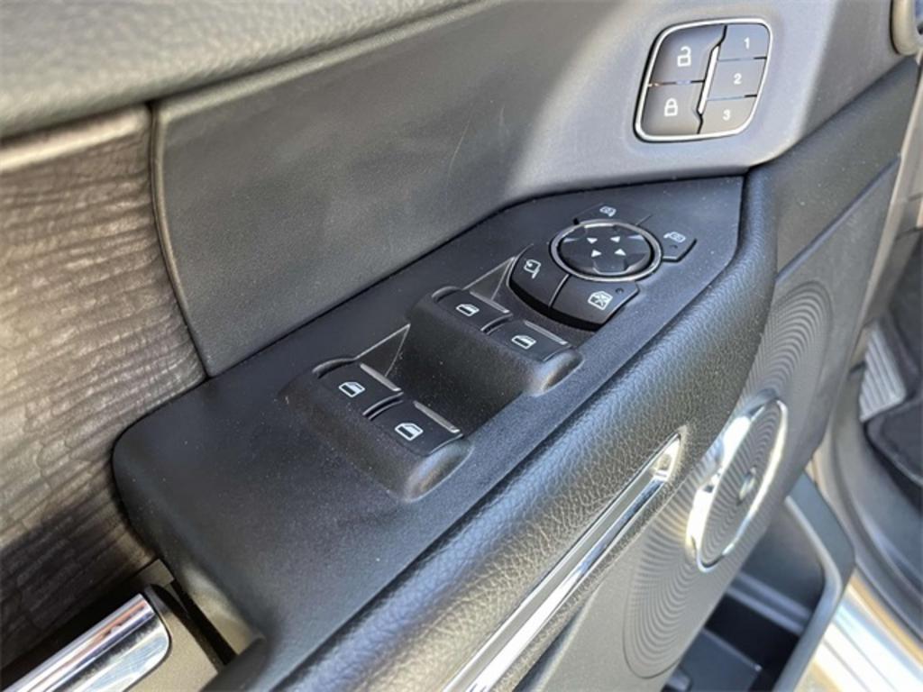 2021 Ford Expedition - $54,500