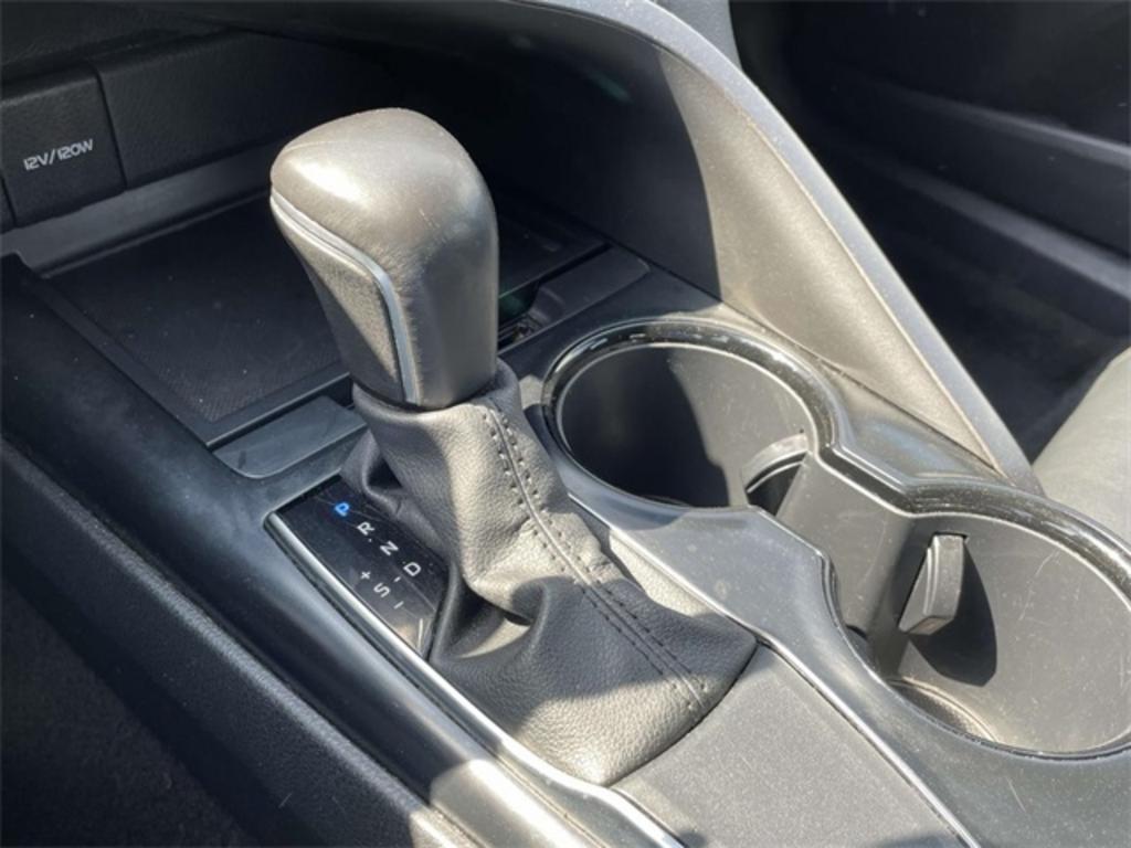 2020 Toyota Camry - $22,500