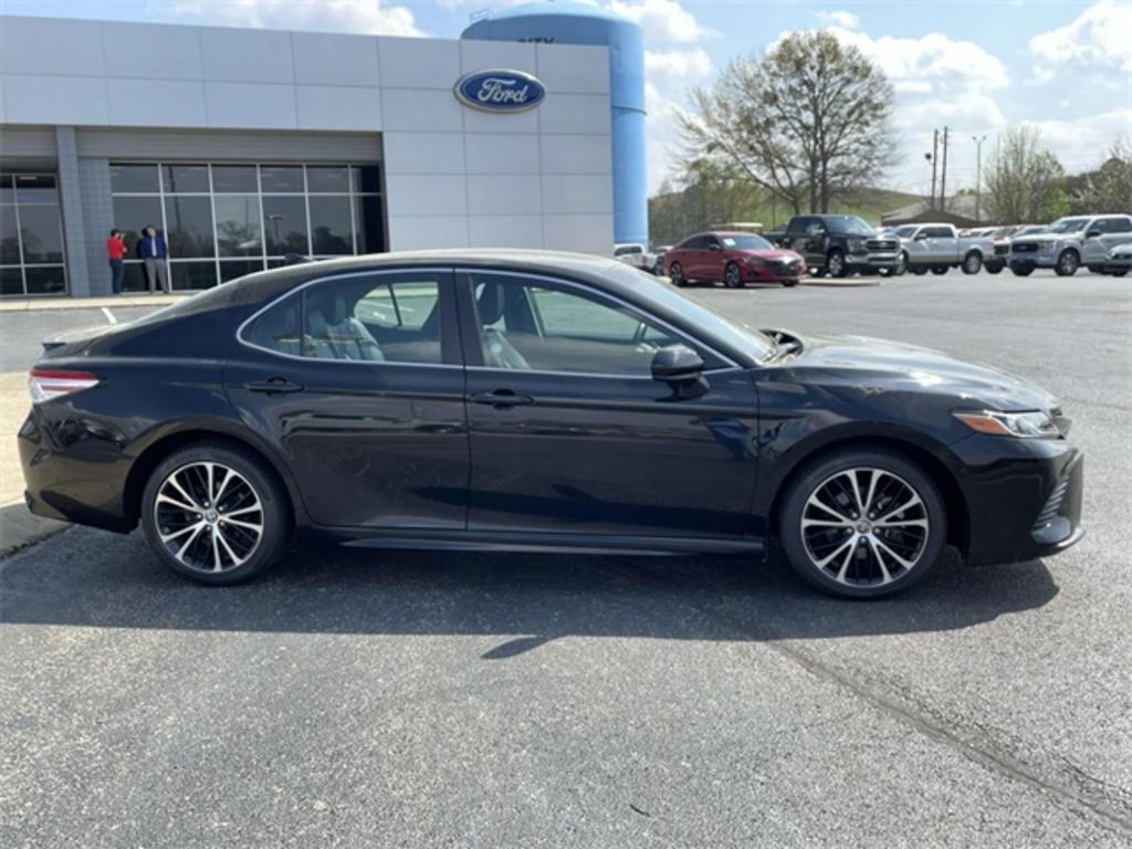 2020 Toyota Camry - $22,500