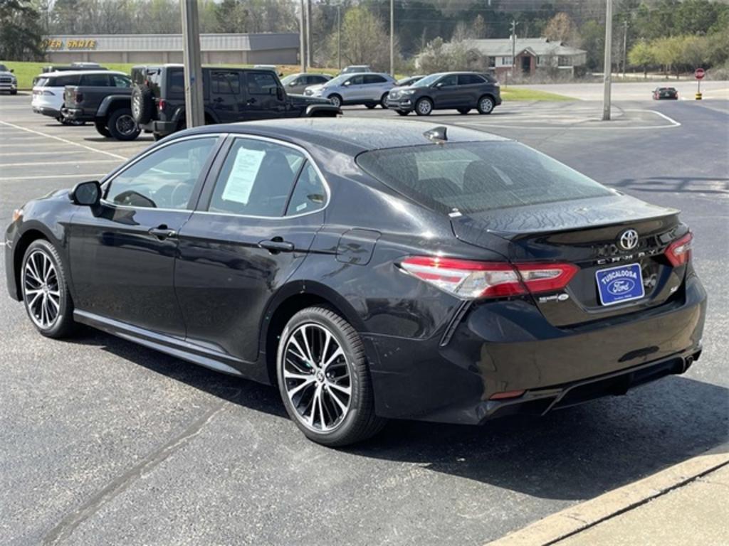2020 Toyota Camry - $22,500