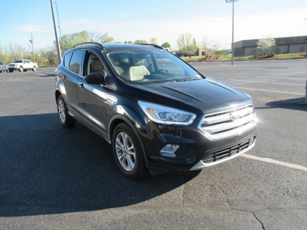 2018 Ford Escape - $19,000