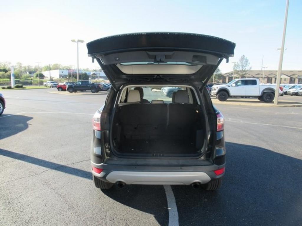 2018 Ford Escape - $19,000
