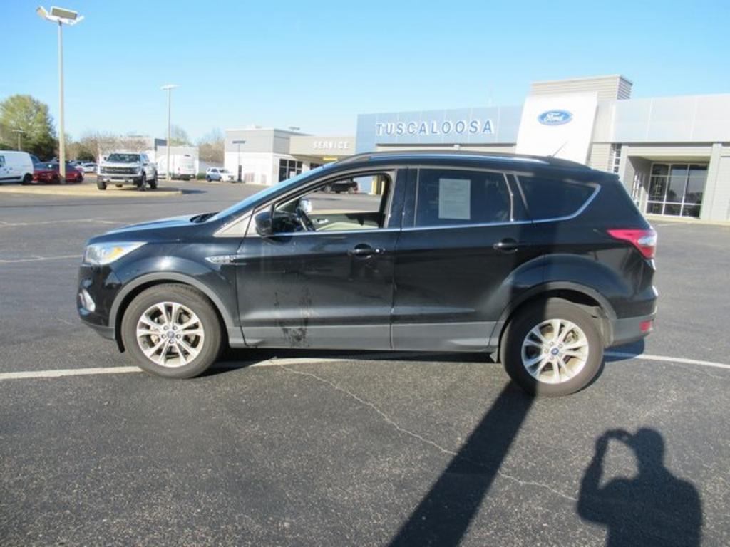 2018 Ford Escape - $19,000