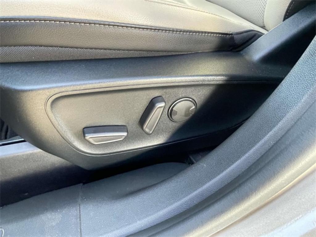 2020 Ford Escape - $26,500