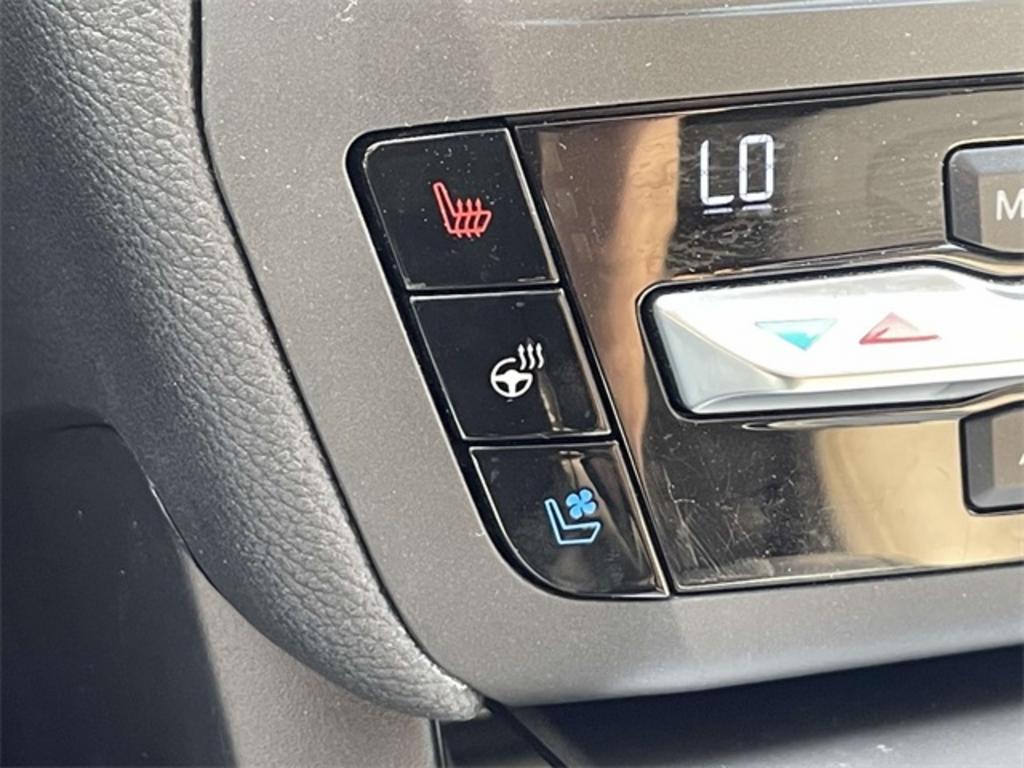 2020 Ford Explorer - $40,000