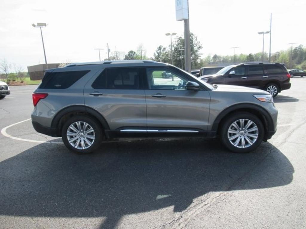 2020 Ford Explorer - $39,000