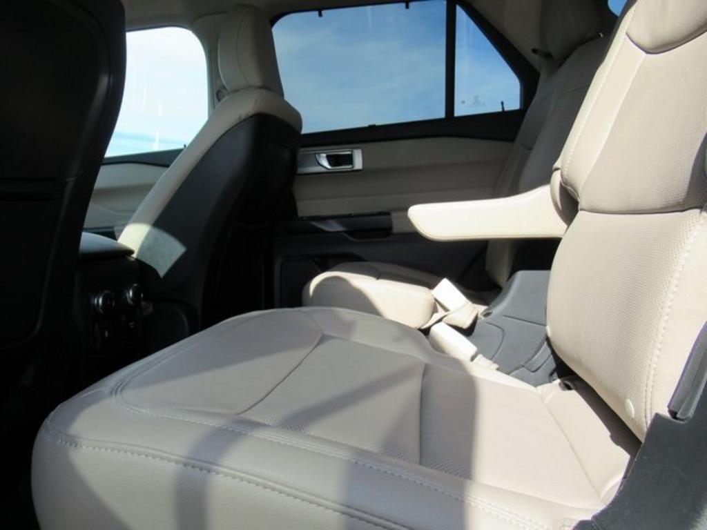 2020 Ford Explorer - $39,000