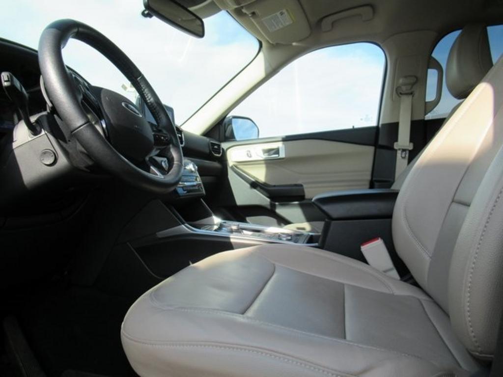 2020 Ford Explorer - $39,000