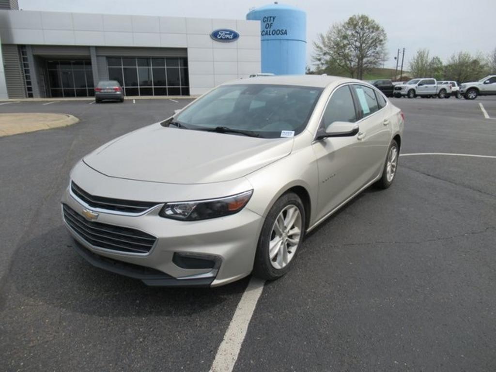 2016 Chevrolet Malibu - $12,500