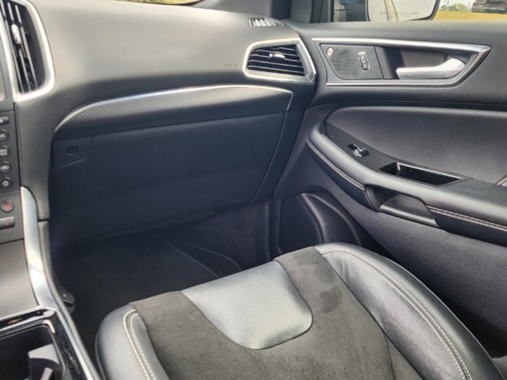 2019 Ford Edge - $31,000