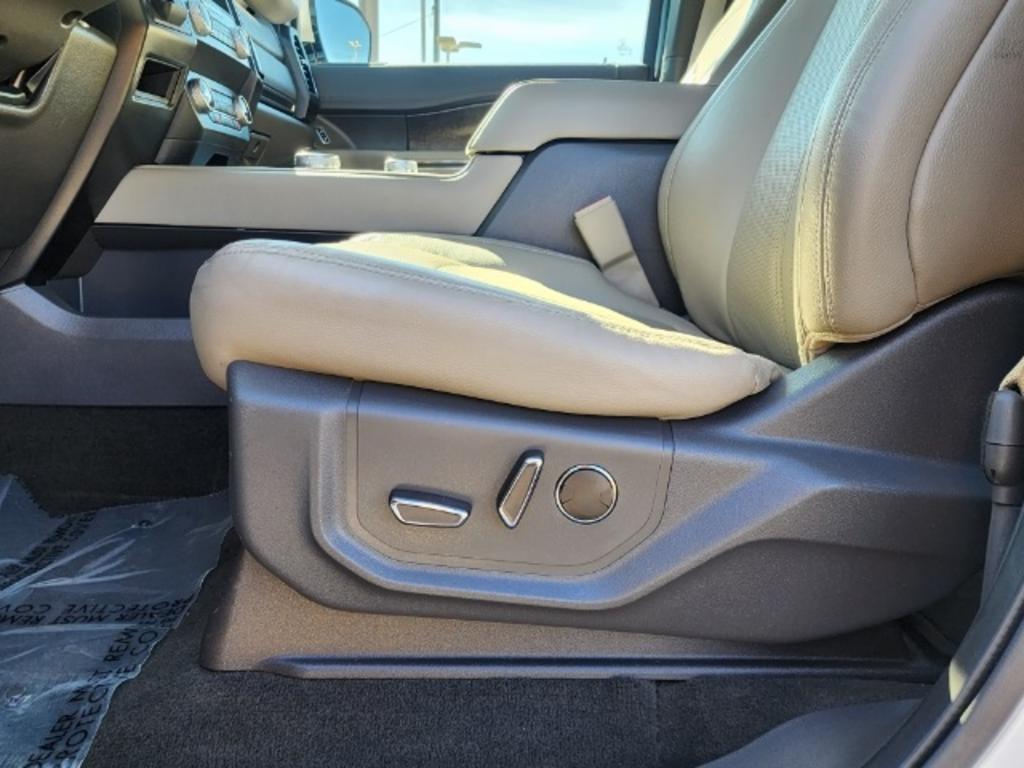 2019 Ford Expedition - $38,000