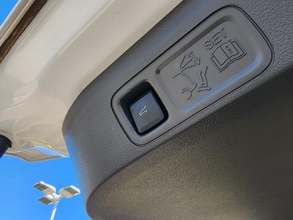 2019 Ford Expedition - $38,000