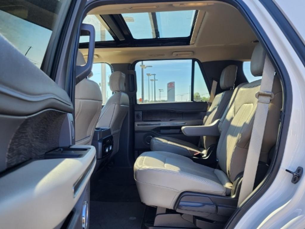 2019 Ford Expedition - $38,000