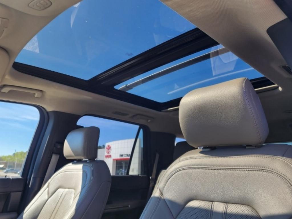 2019 Ford Expedition - $38,000