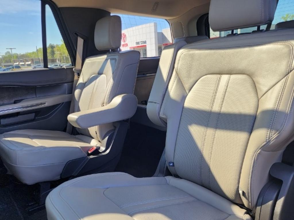 2019 Ford Expedition - $38,000