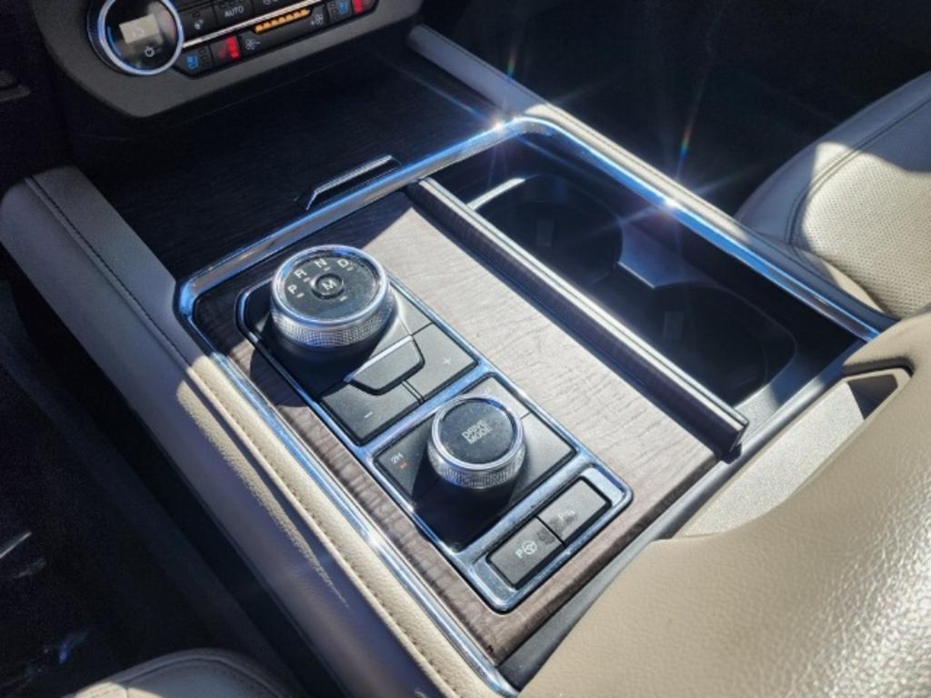 2019 Ford Expedition - $38,000