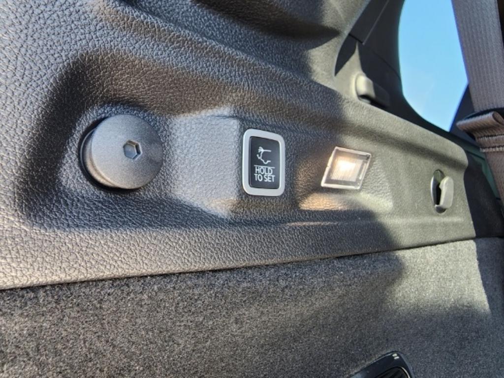 2022 Jeep Cherokee - $51,500