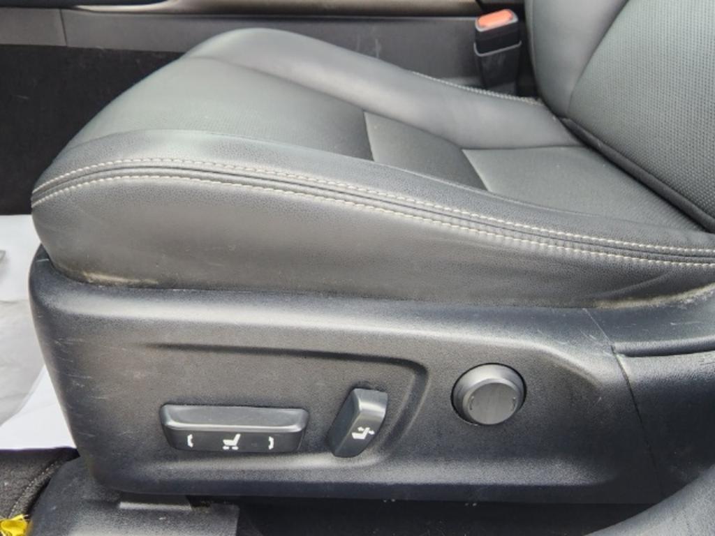 2017 Lexus IS - $22,500