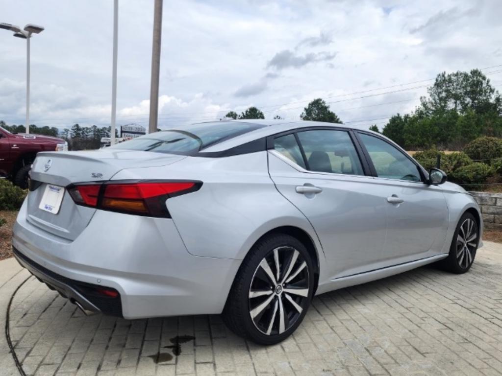 2021 Nissan Altima - $25,000