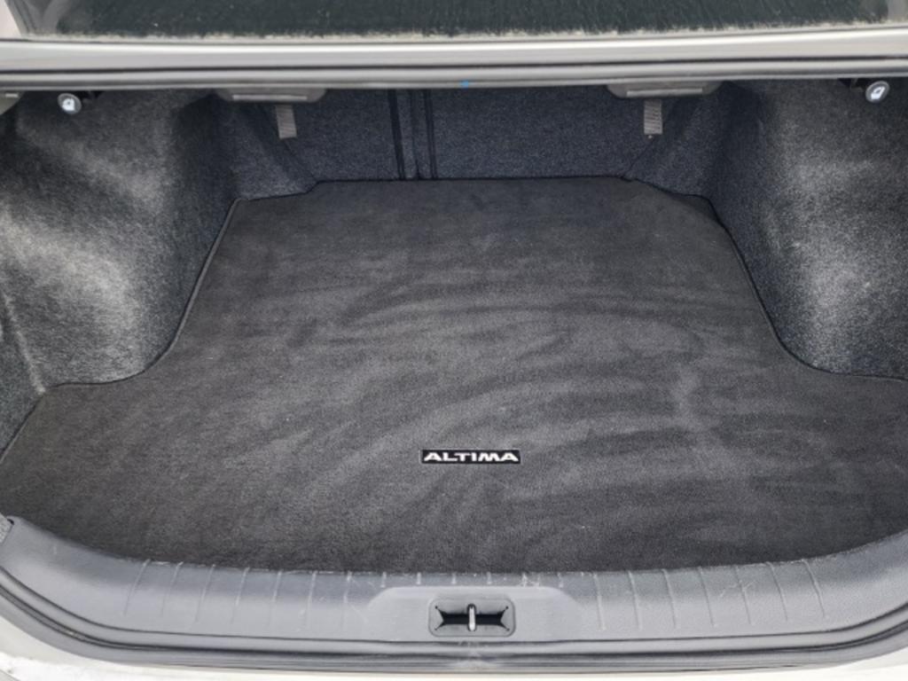 2021 Nissan Altima - $25,000
