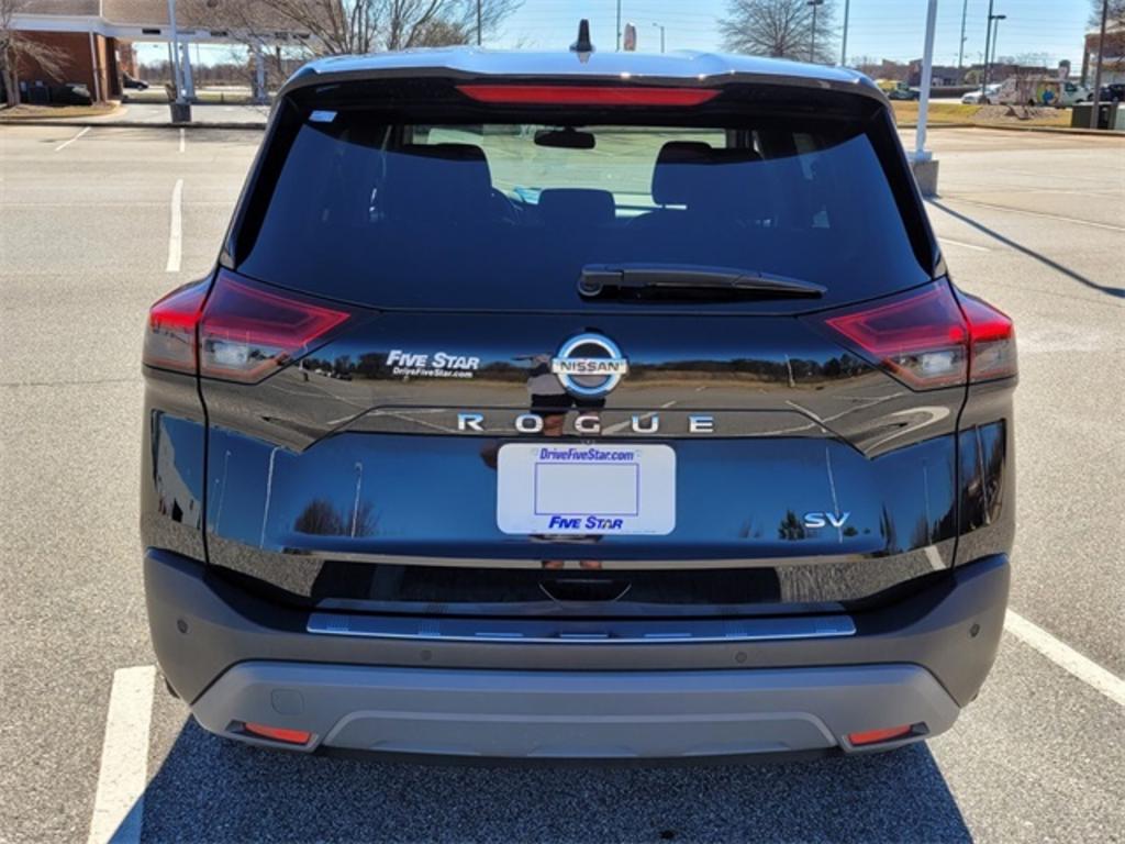 2021 Nissan Rogue - $25,000
