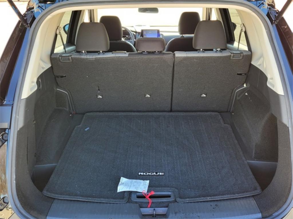 2021 Nissan Rogue - $25,000