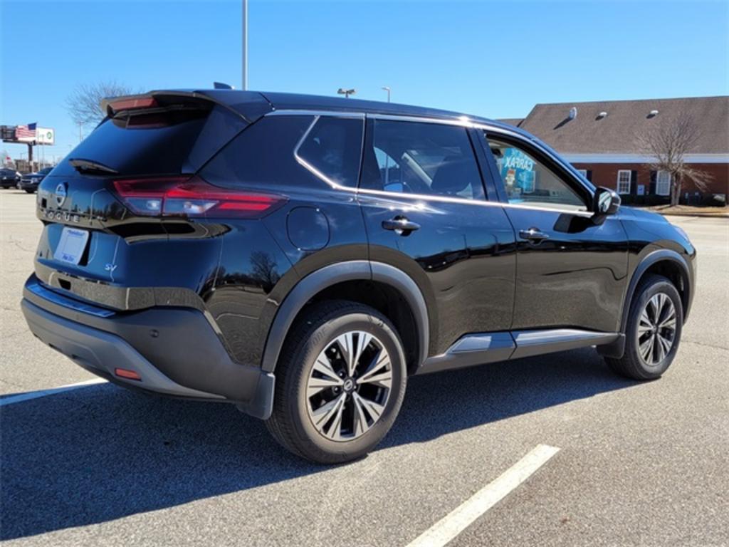 2021 Nissan Rogue - $25,000