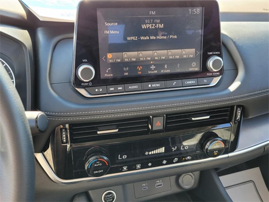 2021 Nissan Rogue - $25,000