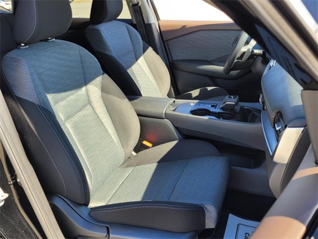 2021 Nissan Rogue - $25,000