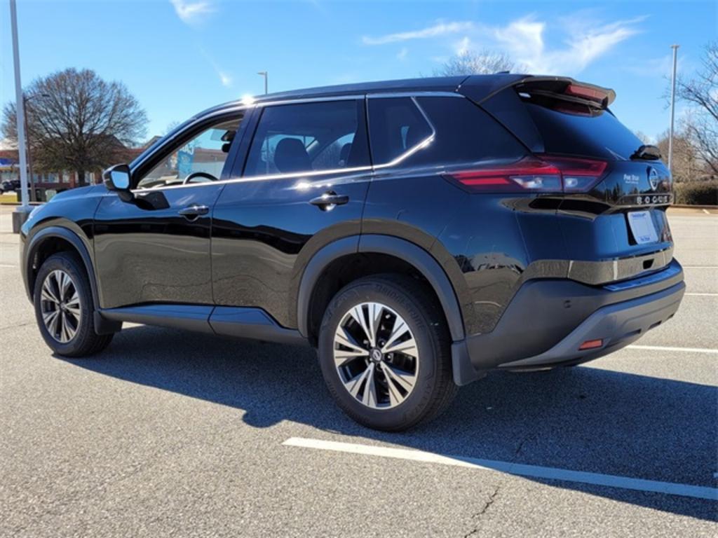 2021 Nissan Rogue - $25,000