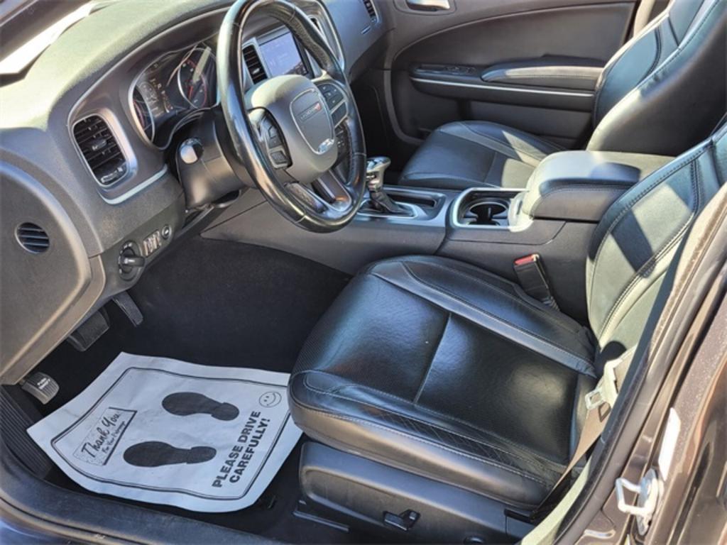 2020 Dodge Charger - $23,000