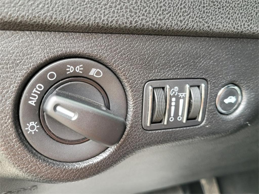 2020 Dodge Charger - $23,000
