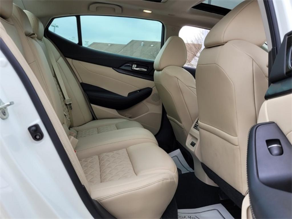 2021 Nissan Maxima - $36,000