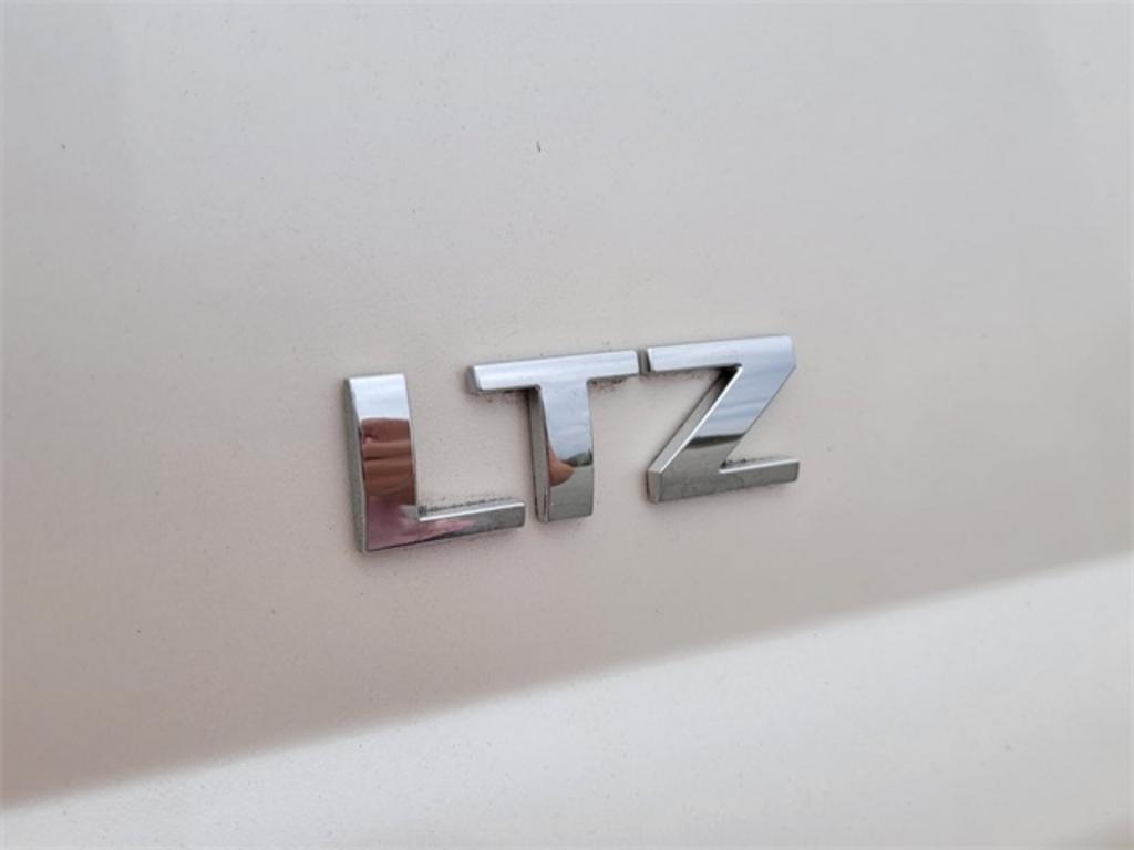 2015 Chevrolet Tahoe LTZ photo