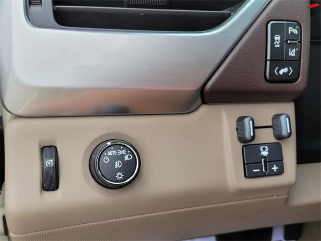 2015 Chevrolet Tahoe LTZ photo