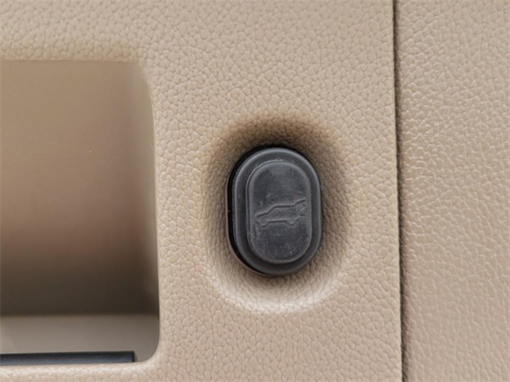 2015 Chevrolet Tahoe LTZ photo