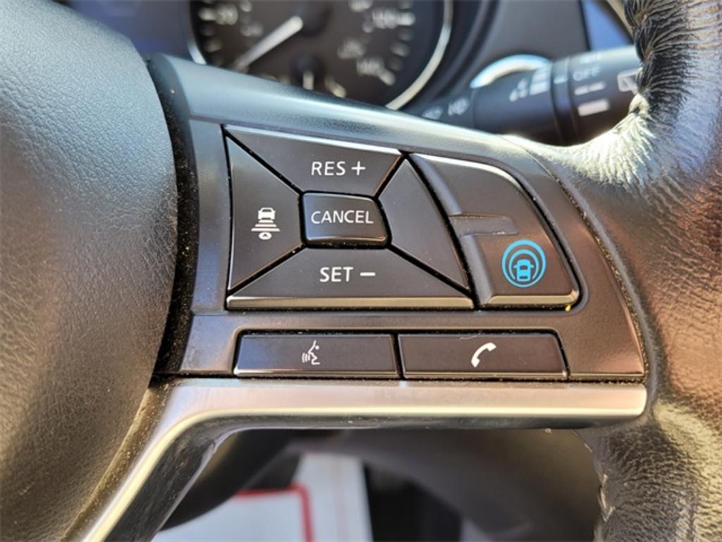 2018 Nissan Rogue - $21,000