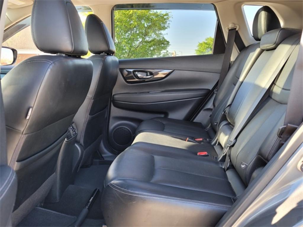 2018 Nissan Rogue - $21,000