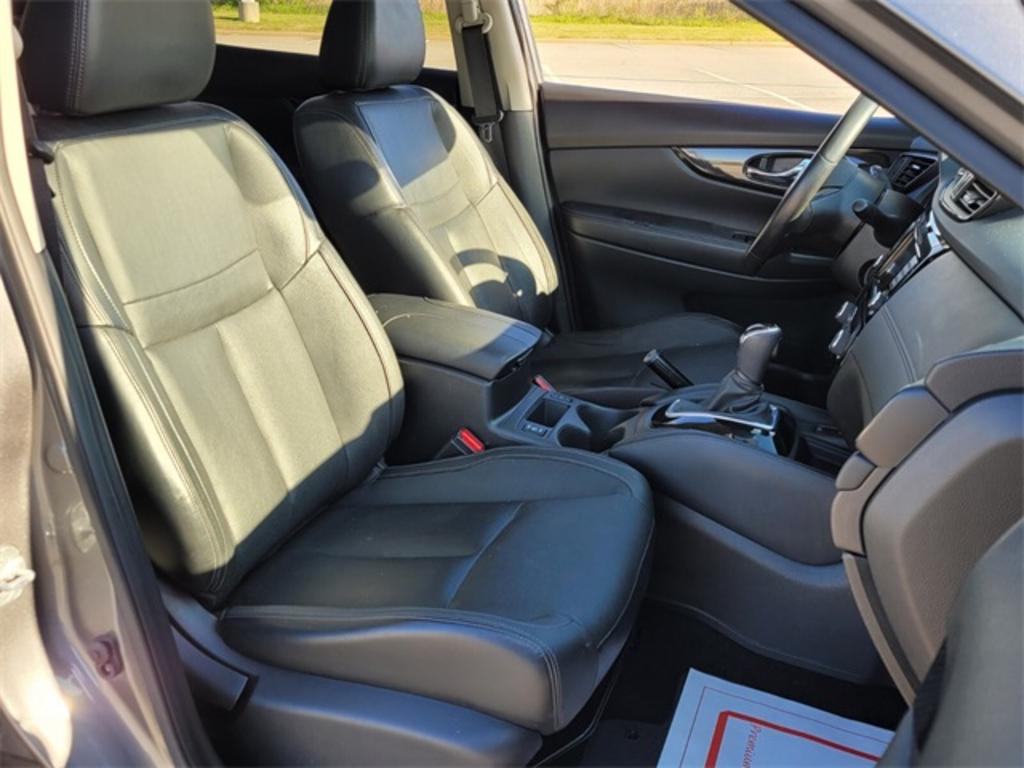 2018 Nissan Rogue - $21,000