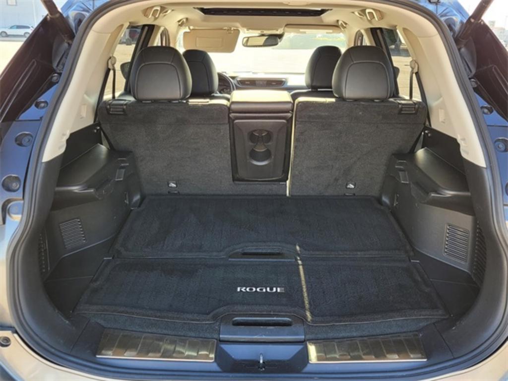 2018 Nissan Rogue - $21,000