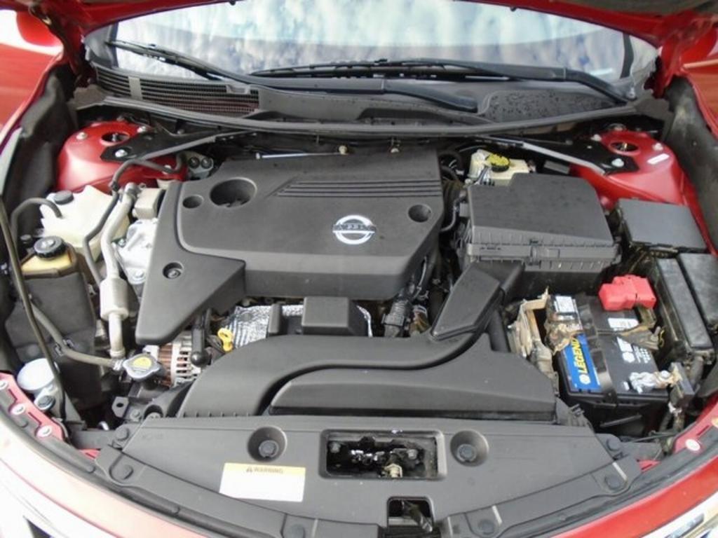 2015 Nissan Altima - $14,000