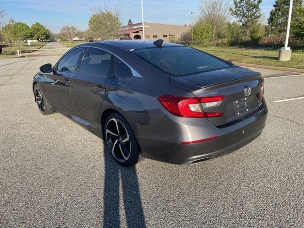 2019 Honda Accord - $25,500
