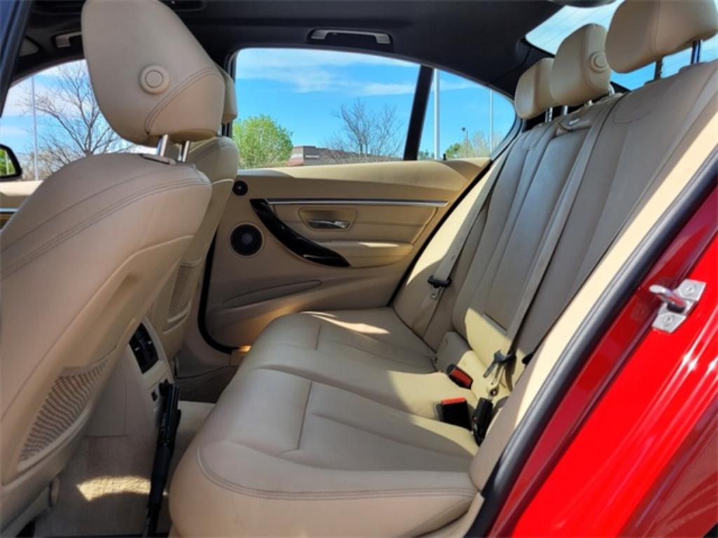 2016 BMW 3-Series 328i photo