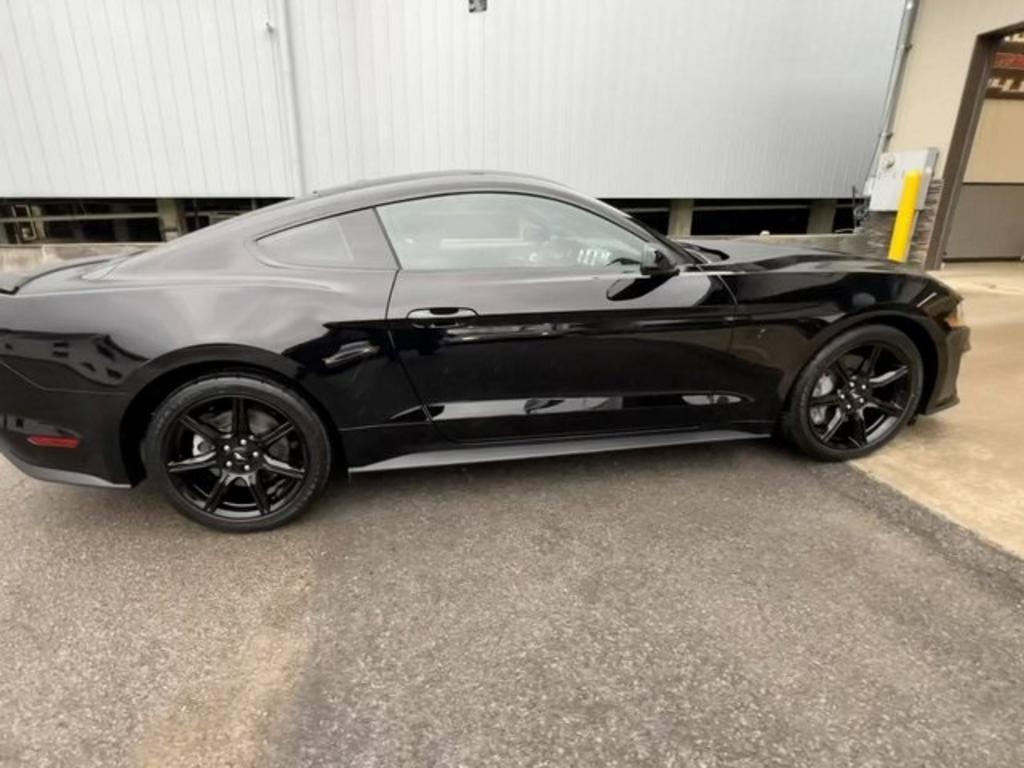 2020 Ford Mustang - $37,000