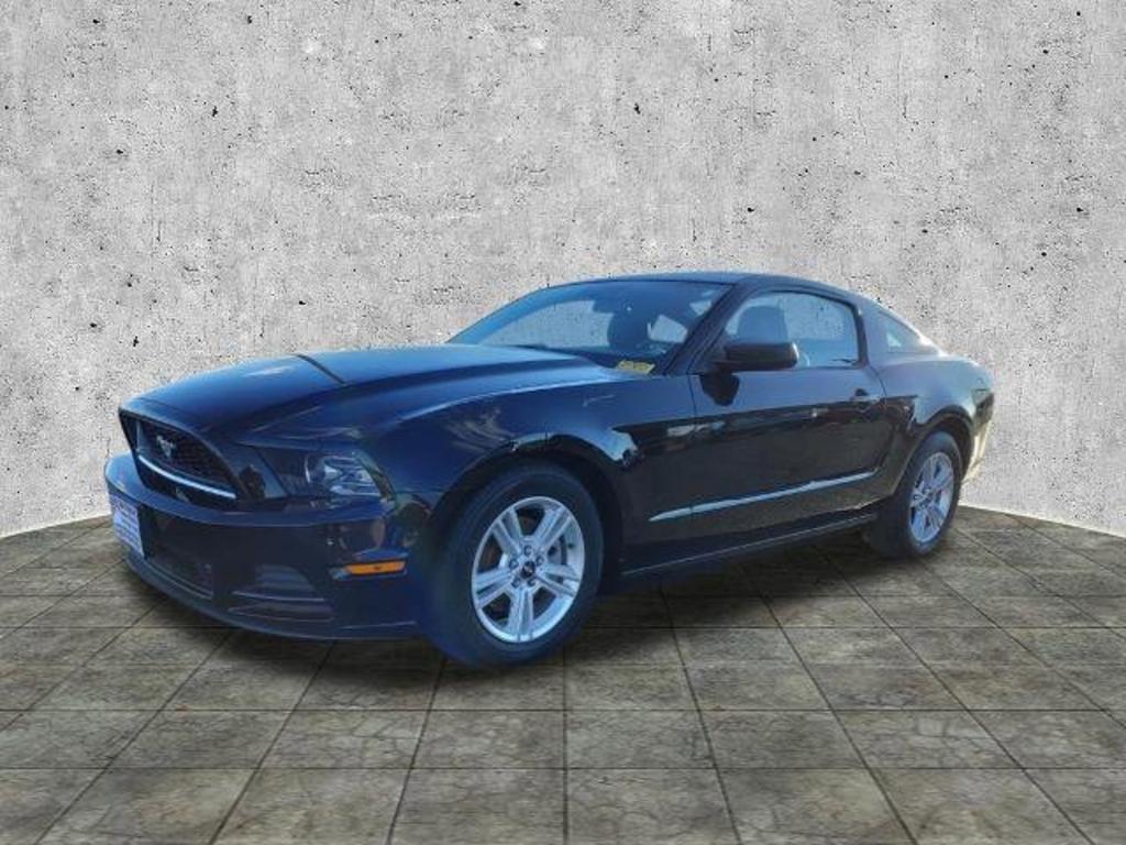 2014 Ford Mustang - $17,000